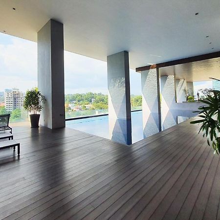 Kl Sentral, Est Bangsar By Skylimit Suites Куала-Лумпур Екстер'єр фото